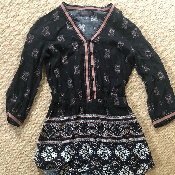 Kendall and Kylie romper - Picture 1 of 2